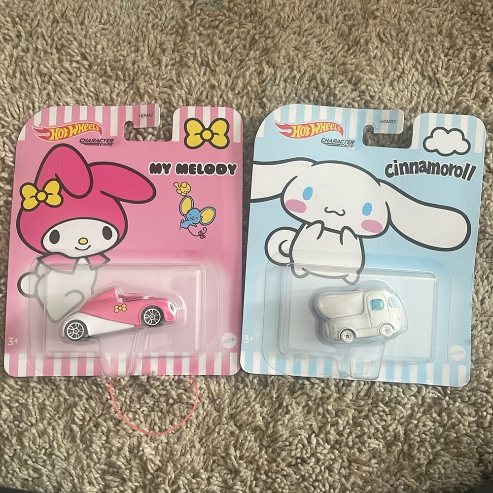Hot Wheels Sanrio Character Cars Cinnamoroll and My Melody